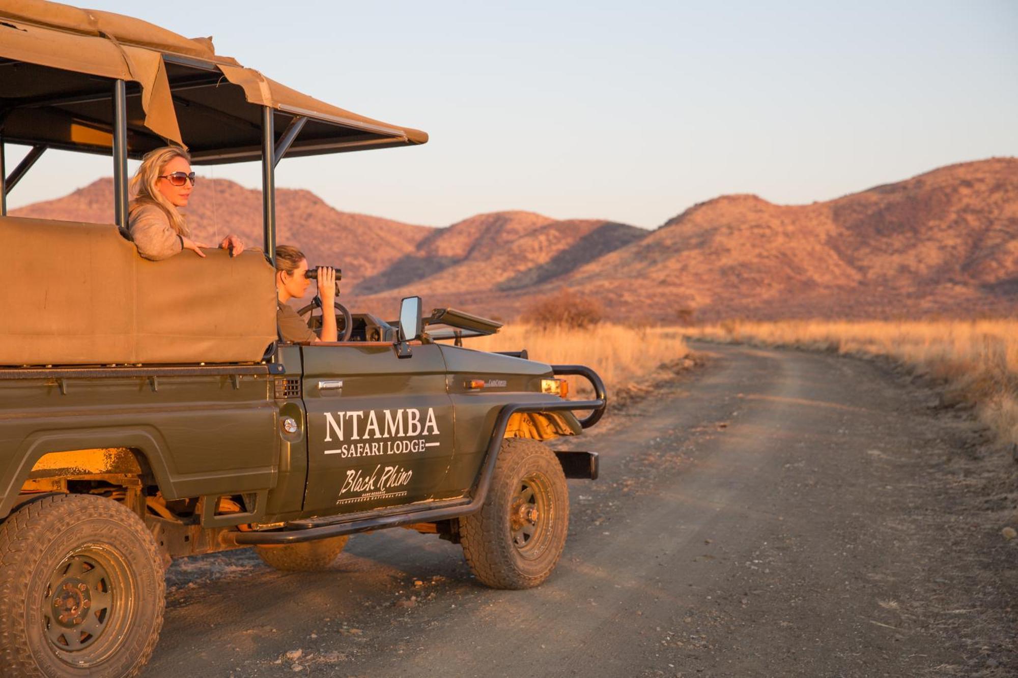 Ntamba Safari Lodge Matlhagame ภายนอก รูปภาพ
