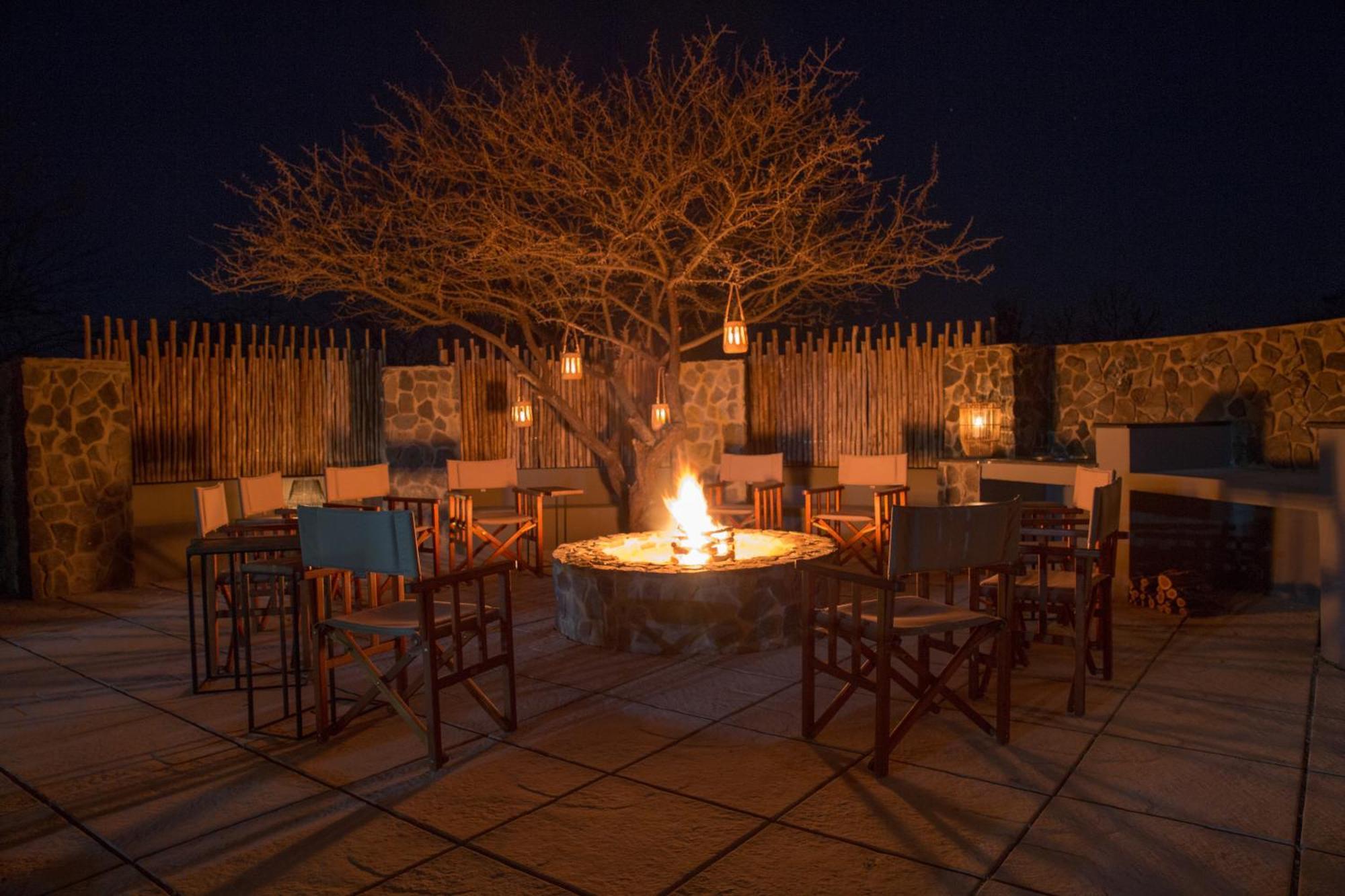 Ntamba Safari Lodge Matlhagame ภายนอก รูปภาพ